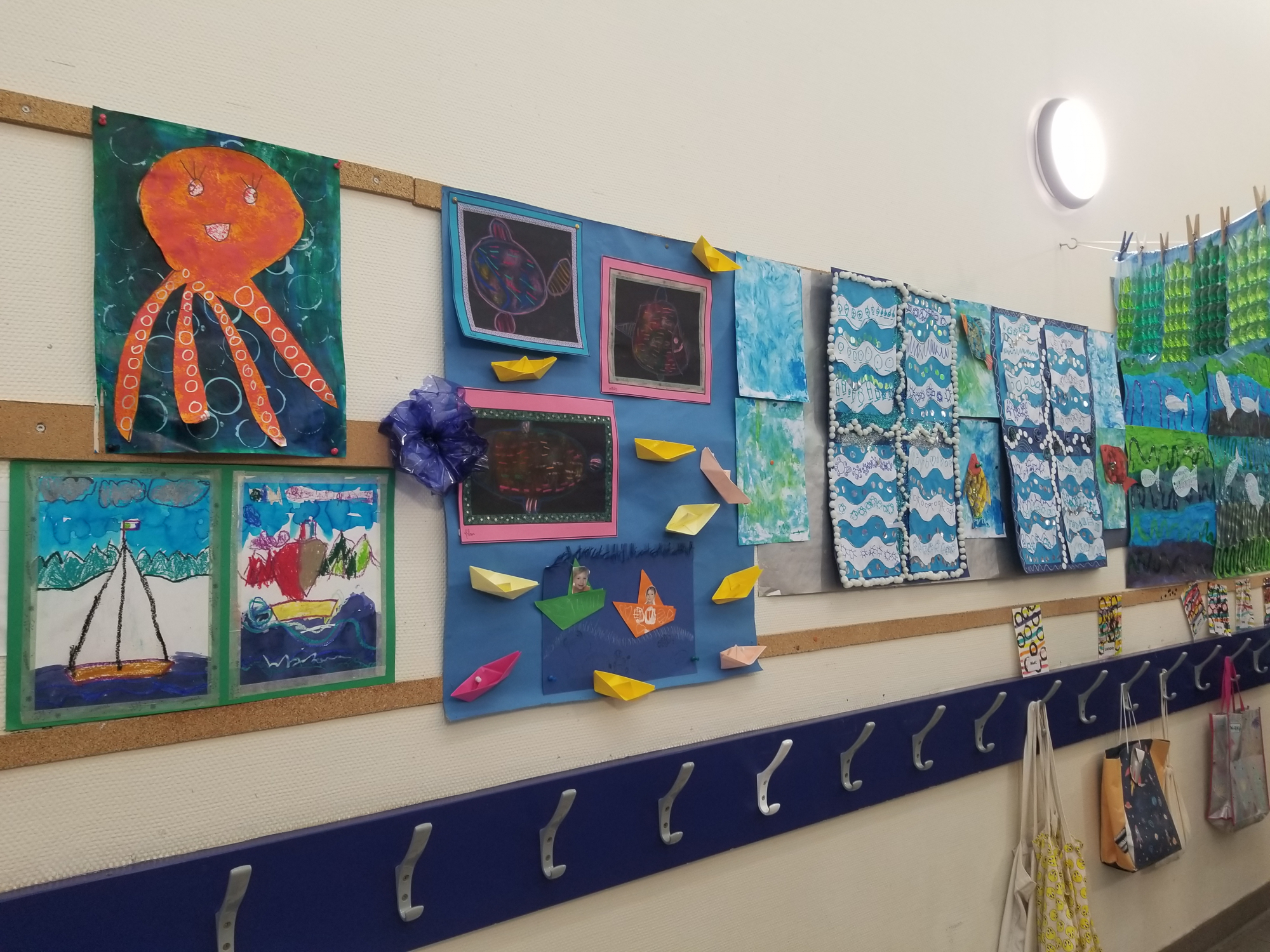 Une exposition sur le thème de l'eau par les enfants de l'école maternelle 5
