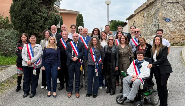 Une gouvernance partagée pour Jacou : Renaud Calvat remet les délégations à tous ses adjoints et conseillers municipaux.