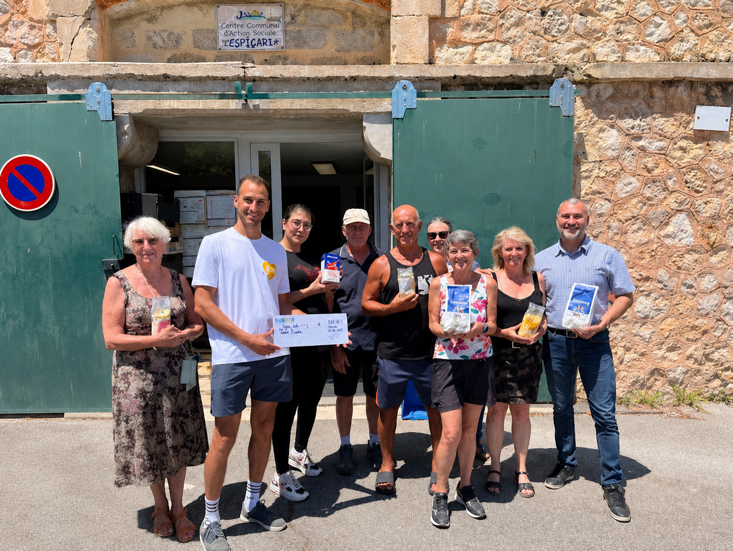 Jacou, une ville solidaire : Biocoop remet un don à l’épicerie solidaire