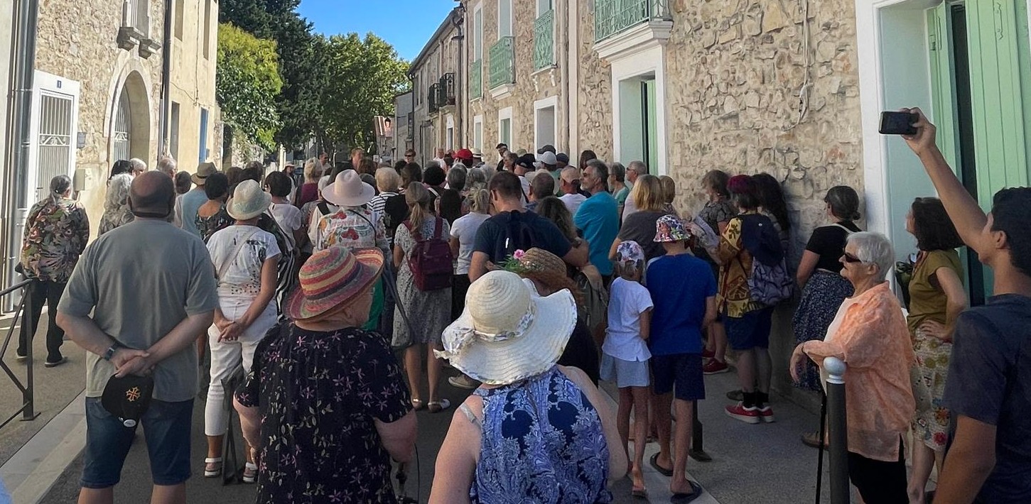 L’art vivant s’invite au cœur de ville jacoumard avec « Les Ailes » 1