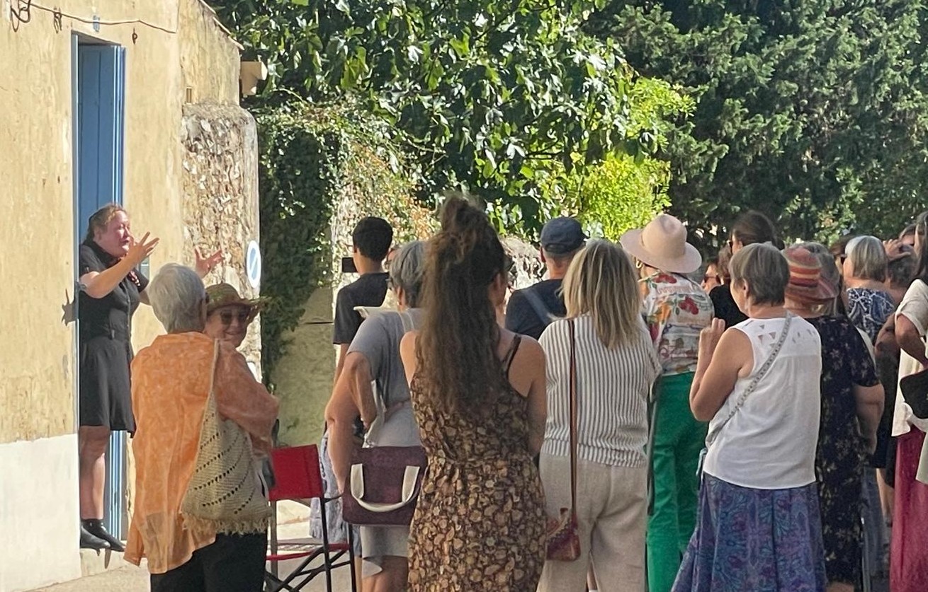 L’art vivant s’invite au cœur de ville jacoumard avec « Les Ailes » 2
